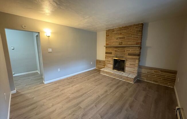 62 N Bryant Ave - (22210)