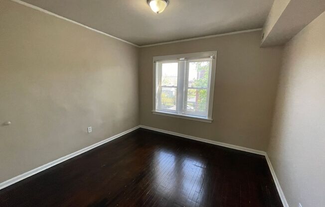 2 beds, 1 bath, $1,400, Unit 2648 # 5