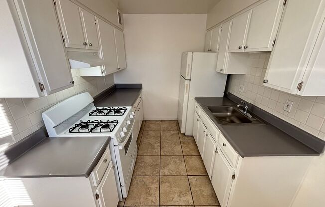 Charming 2Bed/1Bath ground floor apartment located in Northern/Central part of Las Vegas