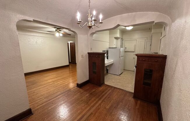 1428 E Capitol Drive