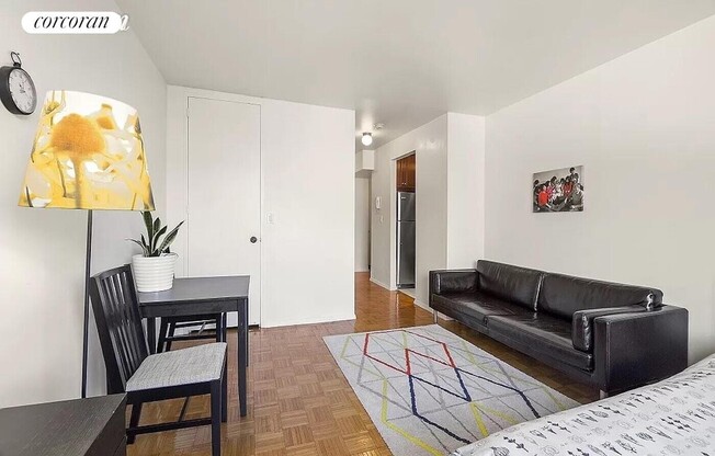 Studio, 1 bath, 372 sqft, $3,100, Unit 3L