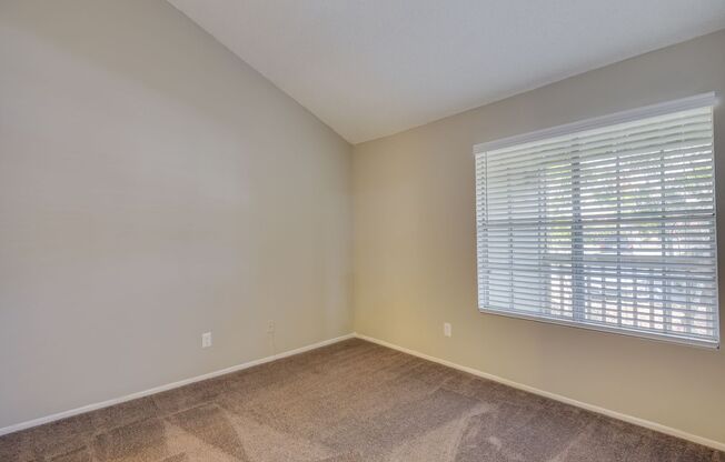 2 beds, 2 baths, 1,100 sqft, $1,165, Unit 606