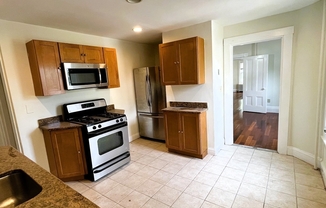 6 beds, 2 baths, 2,075 sqft, $4,000, Unit 1