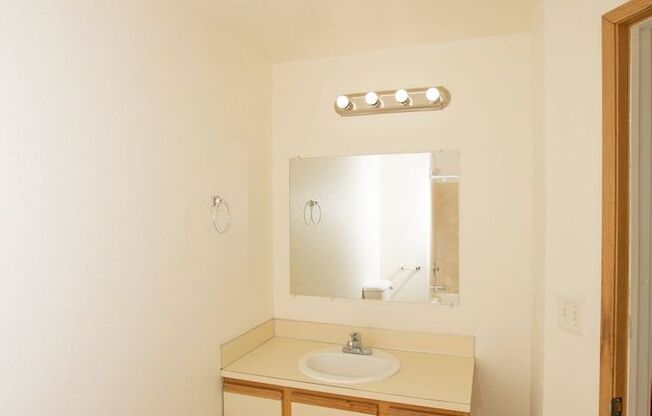 2 beds, 2 baths, 1,230 sqft, $1,850, Unit 10544-303