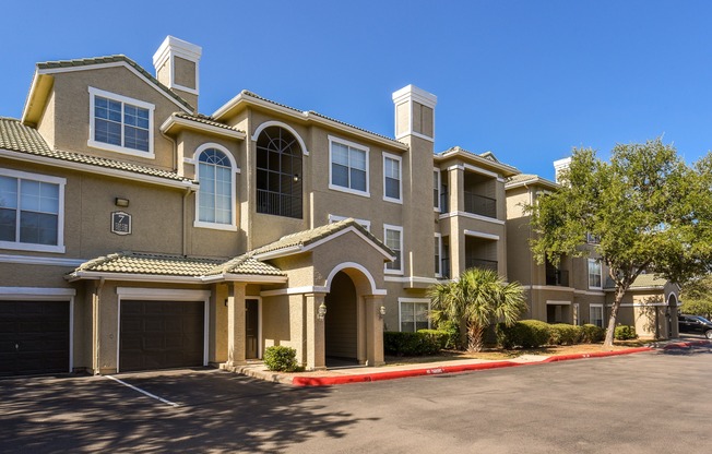Indian Hollow Apartment Homes