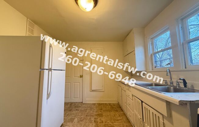 1 bed, 1 bath, 400 sqft, $635, Unit 1426 High St #2