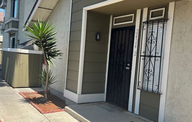 Beautiful 2 Bedroom/1 Bath Floor Level Remodeled Townhome with Two Patios! $2,575.00