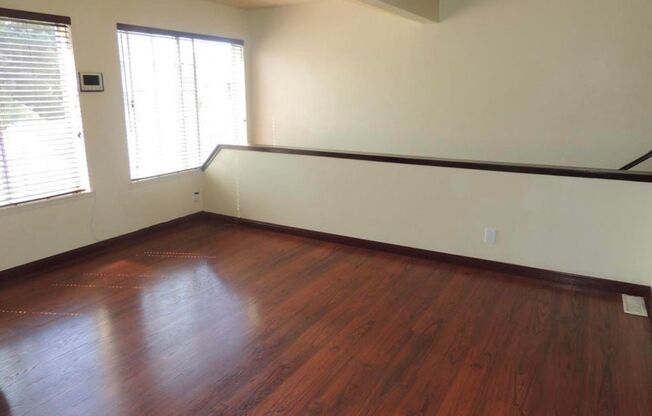GREAT DEAL...$2,790 / GORGEOUS REMODELED HAYWARD TOWN HOME