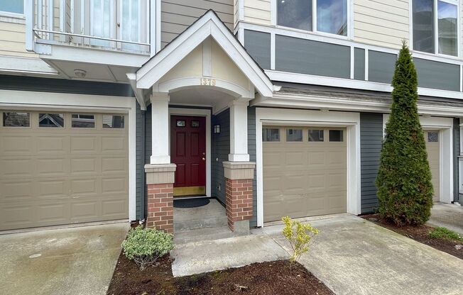 $300-off one month's rent! 2 Bed / 2.5 Bath Issaquah Highlands Townhouse $3,295/mo.