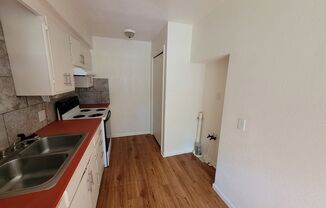 1 bed, 1 bath, $595