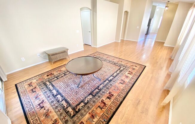 BEAUTIFUL 3 BEDROOM, 2 BATH SINGLE-STORY HOME NESTLED IN A CUL-DE-SAC