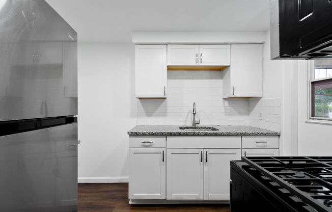 Stunning 2 bedroom home in Dormont available now!