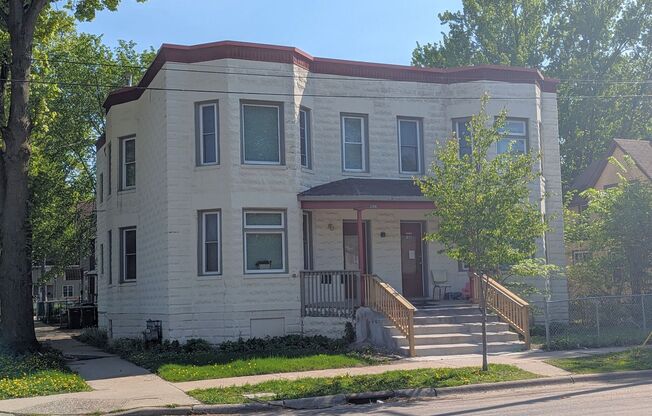 Thomas Avenue