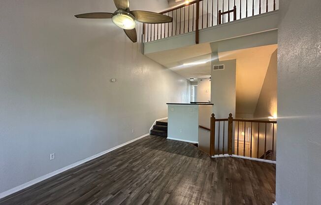 2 beds, 1 bath, 974 sqft, $1,215, Unit 1008