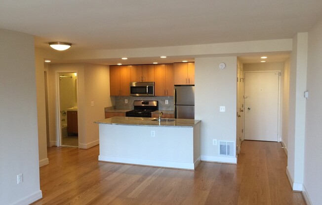 1 bed, 1 bath, 600 sqft, $3,600, Unit 0321