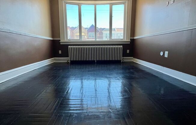 Spacious 3-Bedroom Townhome in Juniata! Available NOW!