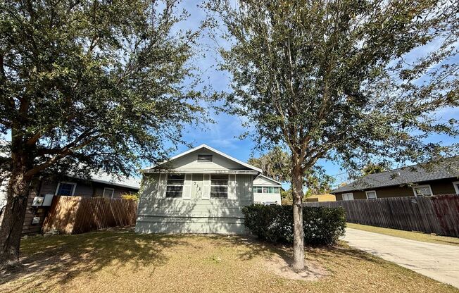 Cute 2/1 Home by Downtown!