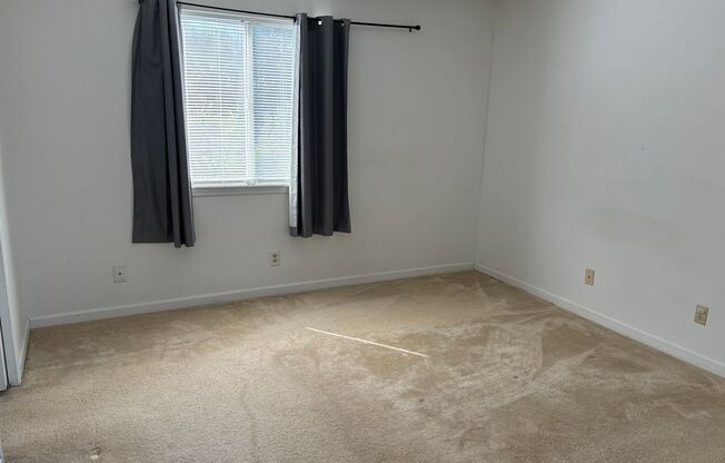 2 beds, 2 baths, $1,500