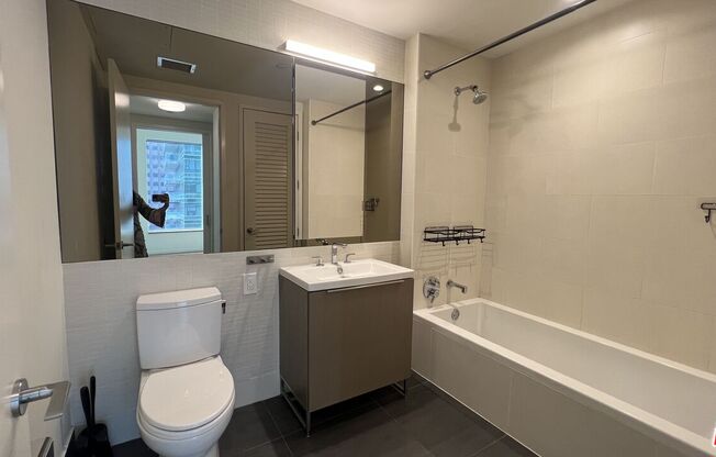 Studio, 1 bath, 480 sqft, $2,500, Unit 807