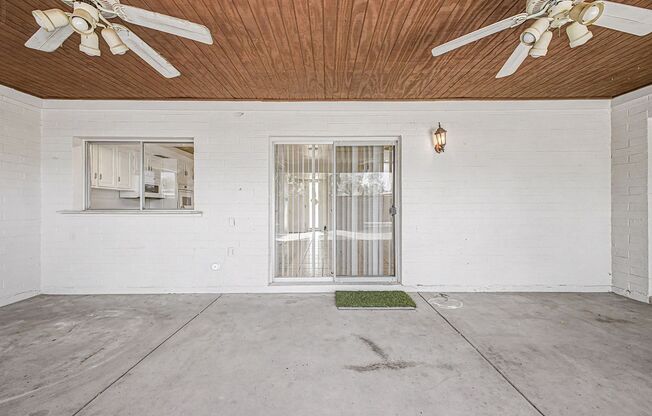 Great Tempe Home with Diving Pool*POOL & LANDSCAPING SERVICES INCLUDED IN RENT