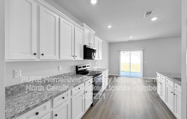 3328 BURBERRY DR