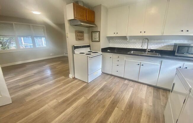 Charming 2-Bedroom Houghton Bungalow