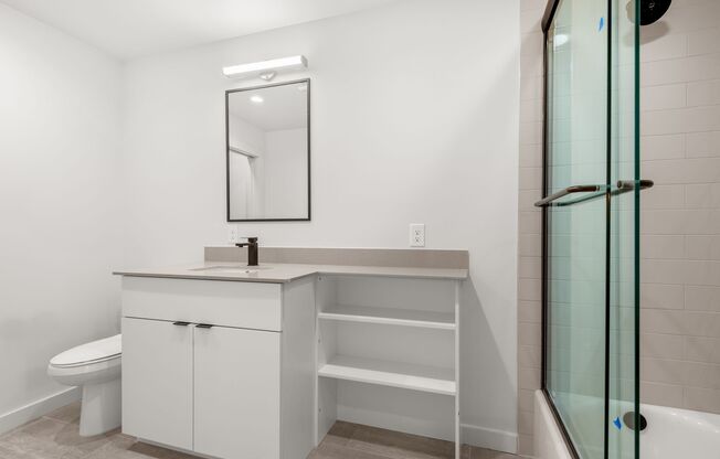 2 beds, 2 baths, 910 sqft, $1,867, Unit 213
