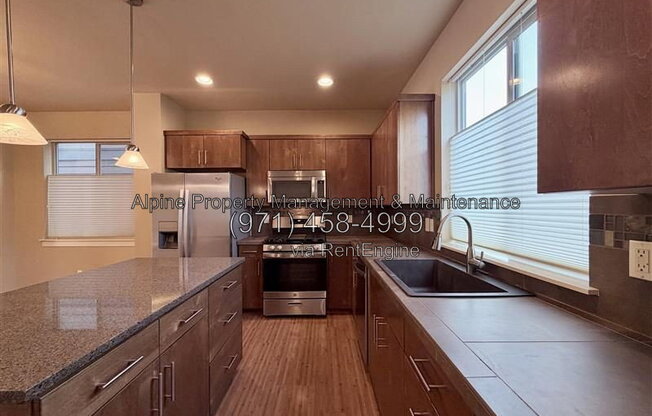 4 beds, 3.5 baths, 1,950 sqft, $2,600