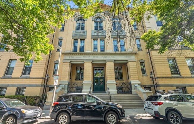 350 West 4th Street