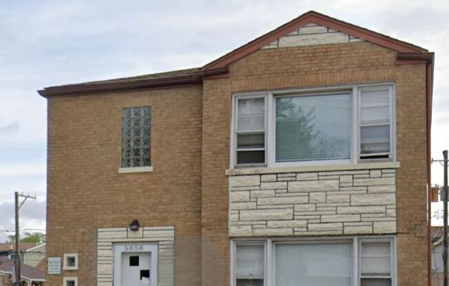 5858 Diversey ALBANY