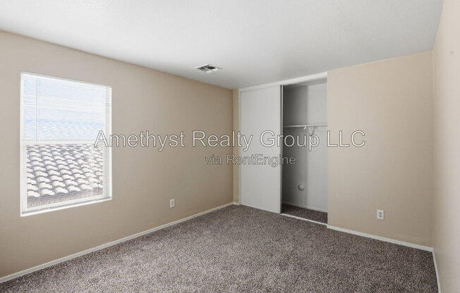 4 beds, 2.5 baths, 2,317 sqft, $2,295