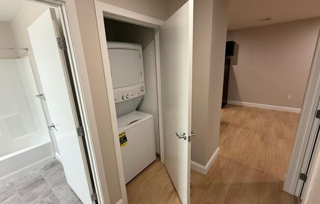 1 bed, 1 bath, 687 sqft, $2,025, Unit 315