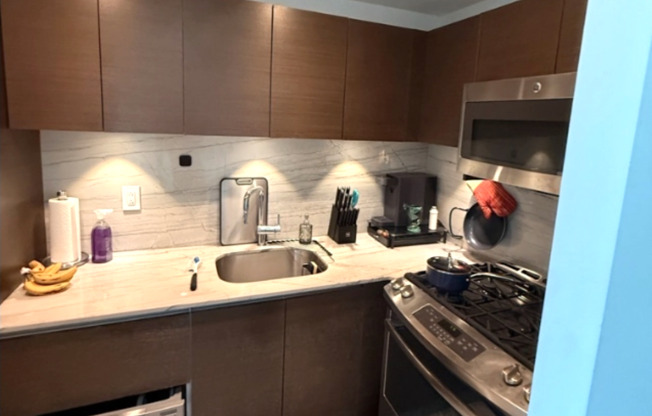 1 bed, 1 bath, 505 sqft, $4,500, Unit 8J