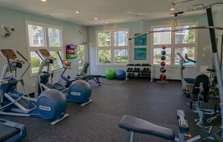 Fitness 7 at Hampton Center Apartments in Hampton VA