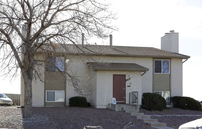 Welcome to 1785 Zebulon Dr – Comfortable Living with Mountain Views