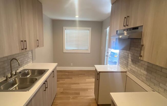 1 bed, 1 bath, $2,400, Unit 3