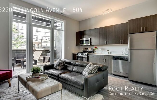 3220 N. Lincoln Ave.