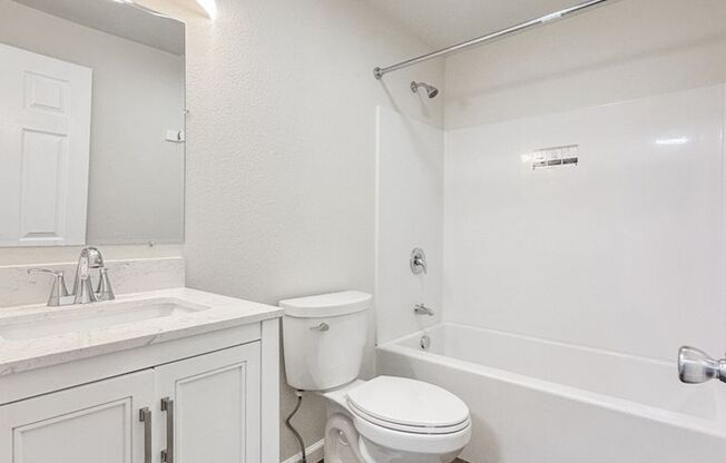 2 beds, 1 bath, 788 sqft, $1,250, Unit 1873C
