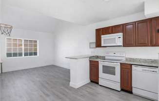 Townhouse/Garage/Gated