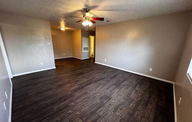 2 beds, 2 baths, 883 sqft, $995, Unit 501