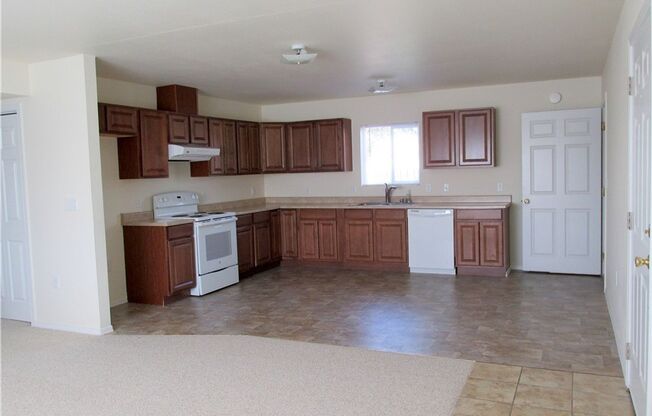 2 Bed 2 Bath Home on Corner!