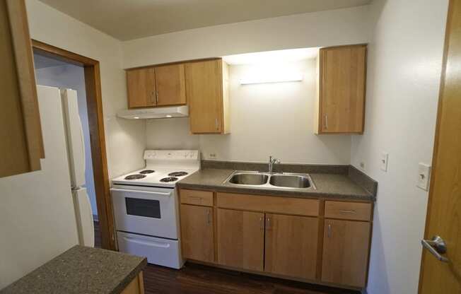 Rolling Hills apartments studio, St. Paul, Minnesota