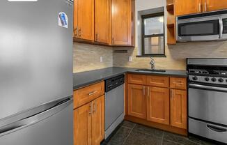 250 W 105 ST