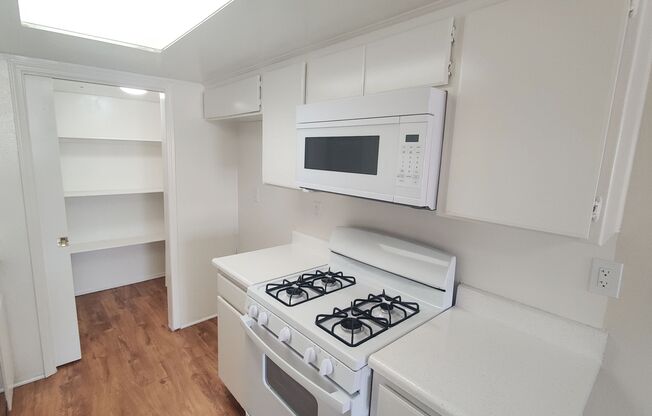 White Oak Apartments