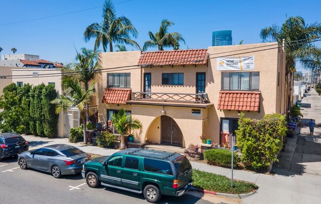 Studio, 1 bath, 320 sqft, $1,595, Unit 07