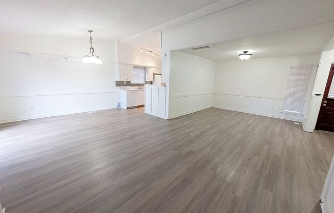 4 Bed, 3 Bath home for $1450 a month!