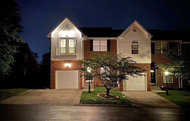 Spacious 3-Bedroom Townhouse in a Prime Hermitage/Old Hickory Location!