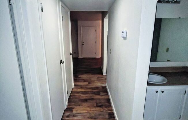 2 beds, 2 baths, 988 sqft, $2,175, Unit 122
