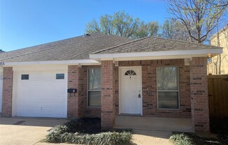 316 E 4 ST