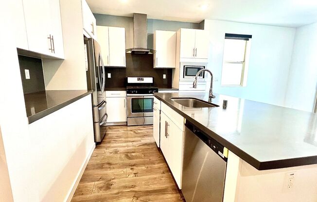 Move in special : $200 off first month rent